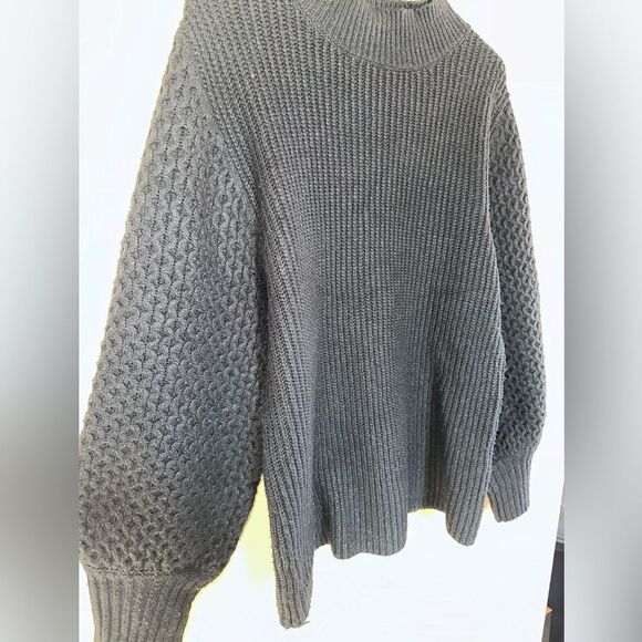 Sanctuary Cable Knit Mock Neck Sweater Size XL - Picture 3 of 7